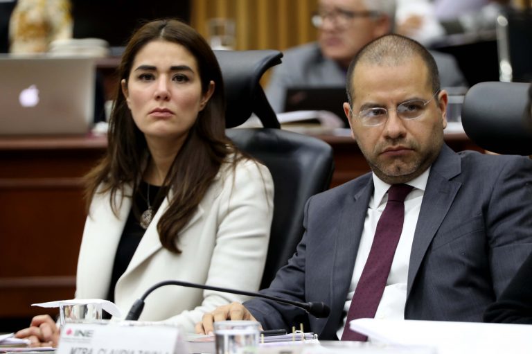 Dania Ravel Cuevas y Roberto Ruíz Saldaña Consejera y Consejero Electorales.