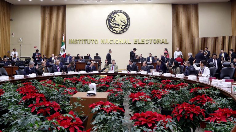 Sesión Extraordinaria del Consejo General del INE.