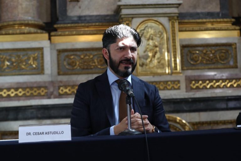 César	Astudillo, Instituto	de	Investigaciones	Jurídicas, UNAM.