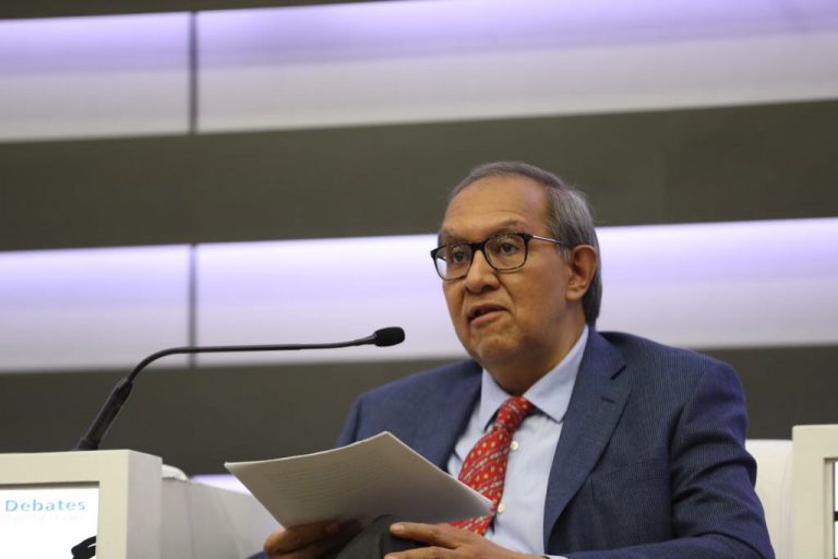 Raúl Trejo Delarbre, profesor e investigador de la UNAM.