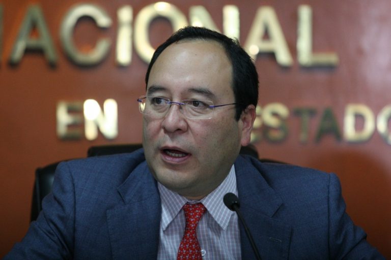 Ciro Murayama Rendón, Consejero Electoral del INE y Presidente de la Comisión Temporal de Debates.