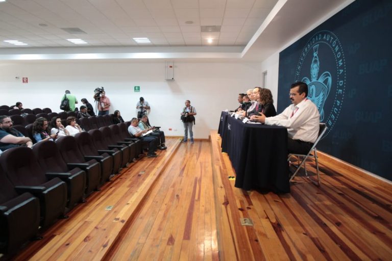 Presentación del Complejo Cultural de la Benemérita Universidad Autónoma de Puebla como sede del Debate.