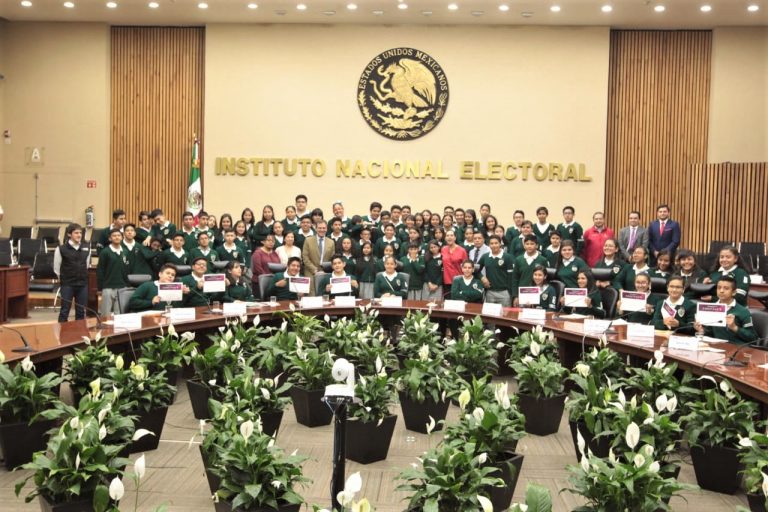 Integración por niñas y niños, del Consejo de Participación en el INE.