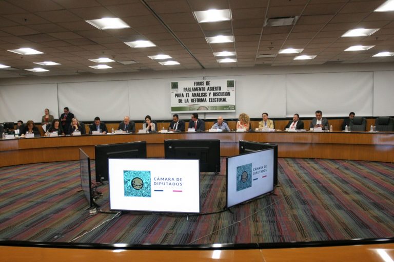 Foro de Parlamento Abierto para el Análisis y Discusión de la Reforma Electoral,  Mesa Elecciones y Autoridades