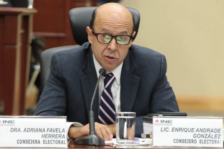 Consejero electoral Enrique Andrade.