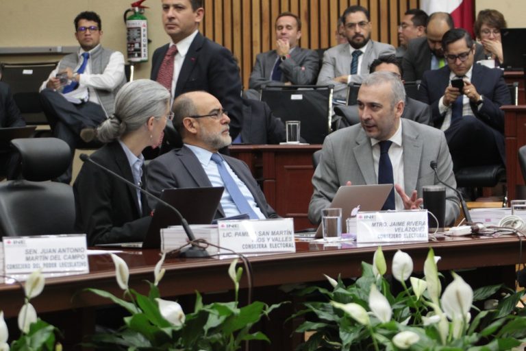 Pamela San Martín Ríos y Valles, Jaime Rivera Velázquez y  Benito Nacif Hernández Consejera y Consejeros Electorales.