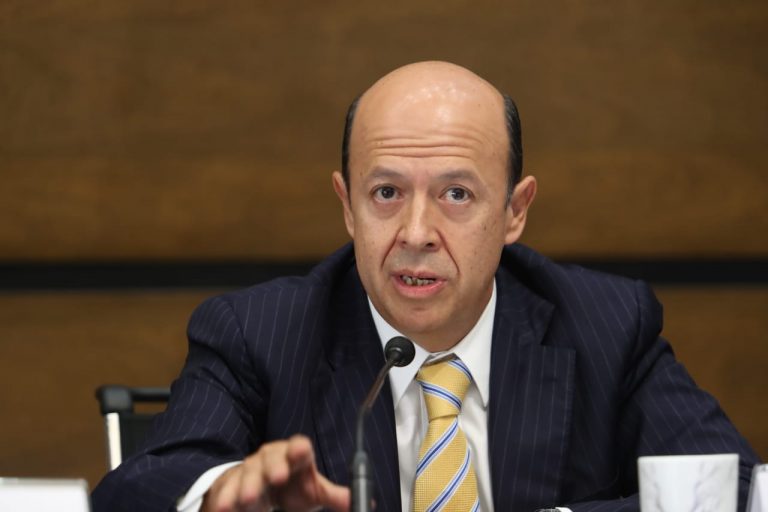 Enrique Andrade González, Consejero Electoral y Presidente de la Comisión Temporal de Vinculación con Mexicanos Residentes en el Extranjero.