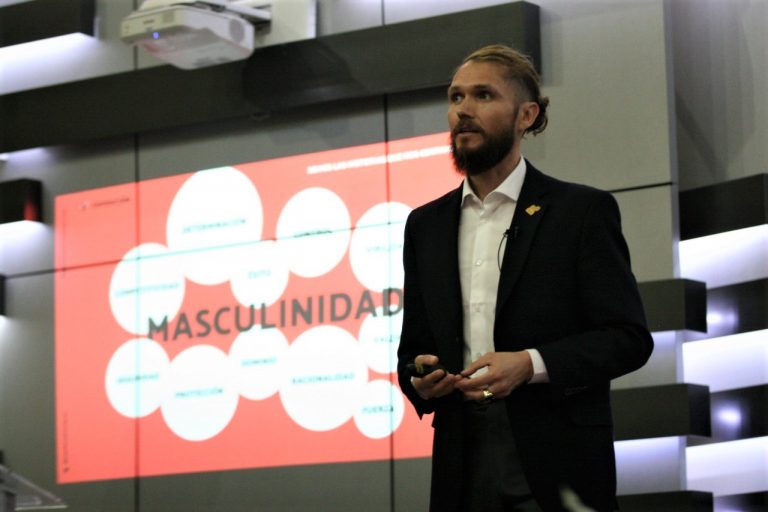 Nicko Nogués, Instituto #demachosaHOMBRES