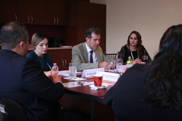 Reunión con la Junta Local Ejecutiva.