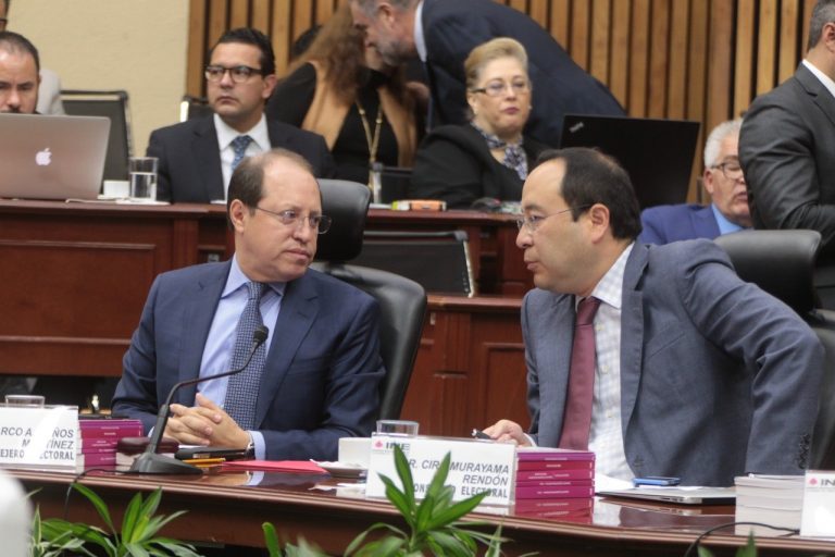 Marco Antonio Baños Martínez, y Ciro Murayama Rendón  Consejeros Electorales.