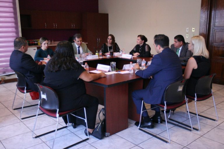 Reunión con la Junta Local Ejecutiva.