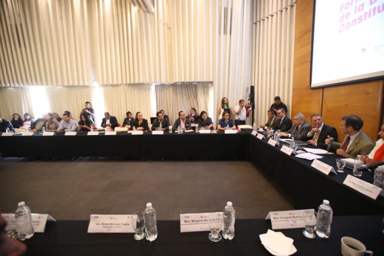 Inauguración del Seminario con partidos políticos “Fortalecimiento de la Democracia Constitucional”.