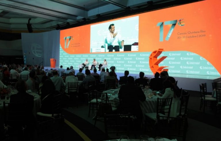 Mesa Consolidación de los procesos electorales a través de la transparencia: ¿Qué se necesita?, en el marco de la 17ª edición de México. Cumbre de Negocios.