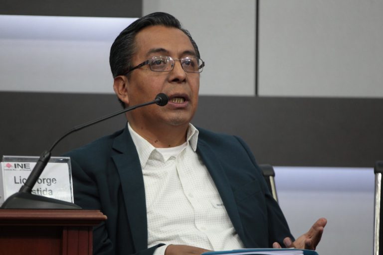 Jorge Bastida Rodríguez, Secretario Técnico de la Dip. María del Pilar Lozano Mc Donald.