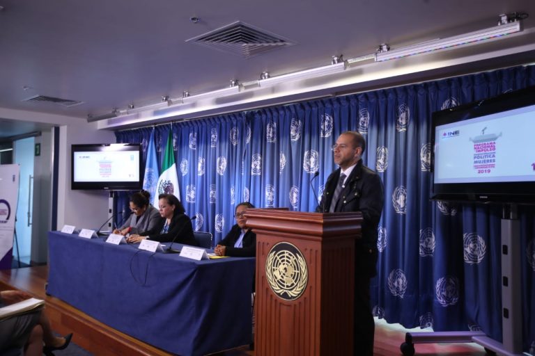 Roberto Ruíz Saldaña Consejero Electoral en la Inauguración Taller de Liderazgo, Diálogo y Negociación para Impulsar la Participación Política de las Mujeres.