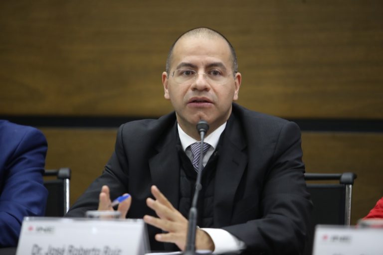 Roberto Ruíz Saldaña, Consejero Electoral.