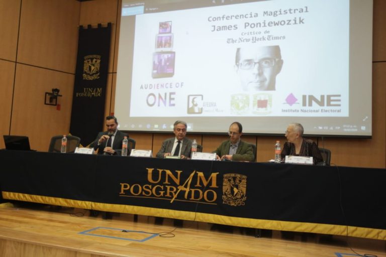“Conferencia Magistral “Audience of One”.