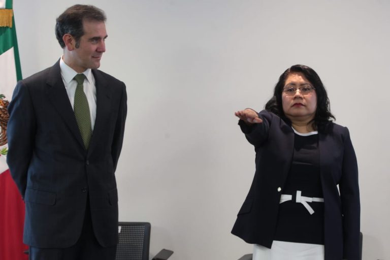 Toma protesta Ma. del Refugio García López como nueva titular del Servicio Profesional Electoral Nacional