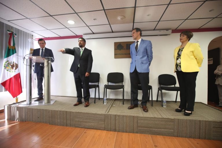 Toma de protesta del Mtro. Sergio Bernal Rojas como Director Ejecutivo de Organización Electoral