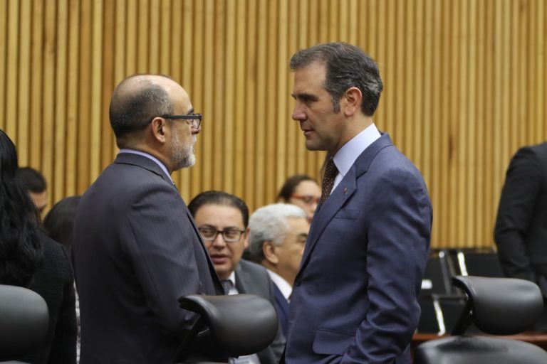 Jaime Rivera Velázquez Consejero Electoral y Lorenzo Córdova Vianello, Consejero Presidente del INE.