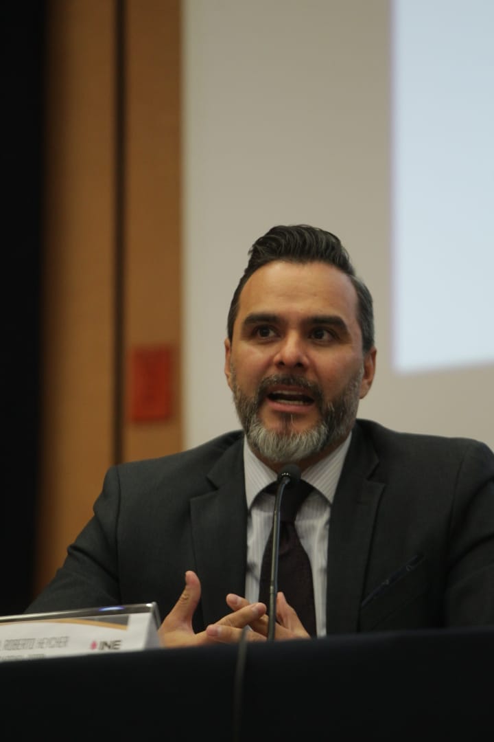Roberto Heycher Cardiel Soto, Director Ejecutivo de Capacitación Electoral y Educación Cívica del INE.