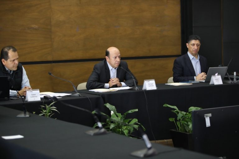 Consejero Enrique Andrade Presidente de la Comisión Temporal de Vinculación con Mexicanos residentes en  el Extranjero.