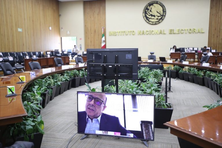 Consejero Electoral Enrique Andrade