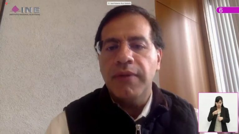 Roberto Ruiz Saldaña, Consejero Electoral.