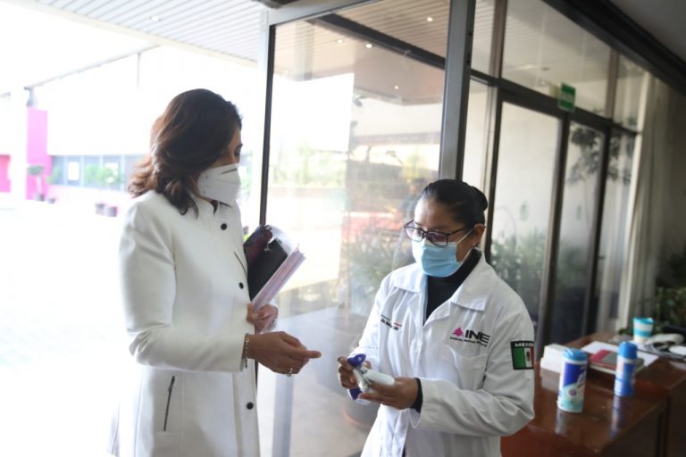Se instaló un filtro sanitario para el personal q labora en Oficinas Centrales.