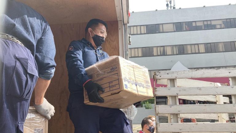 El INE Recibe del Senado las firmas para Reviision de lo que será la Consulta Ciudadana para juzgar a los ex presidentes.