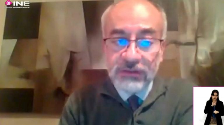 Víctor Alarcón Olguín, Profesor-Investigador de la Universidad Autónoma Metropolitana.