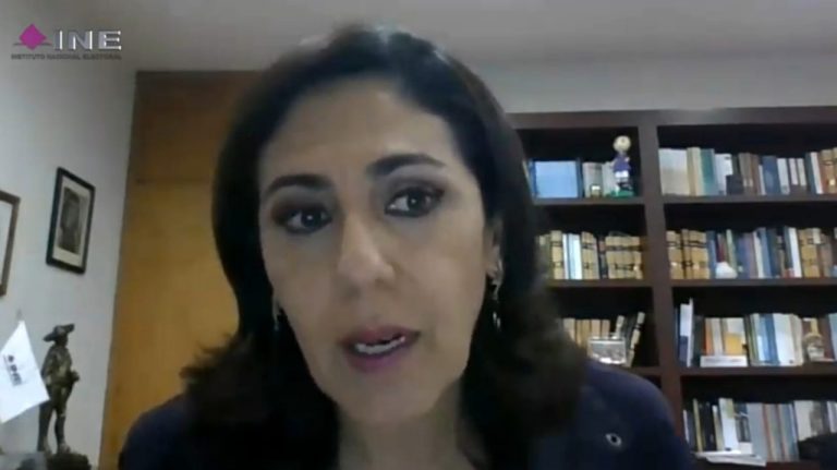 Claudia Zavala Pérez, Consejera Electoral y Presidenta de Comisión de Prerrogativas y Partidos Políticos.
