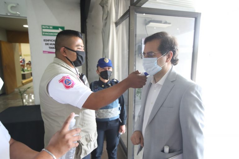 Se instaló filtro sanitario para todo el personal que trabaja en las Oficinas Centrales del Instituto.