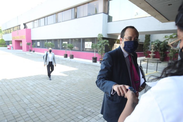 Se instaló filtro sanitario para todo el personal que trabaja en las Oficinas Centrales del Instituto.