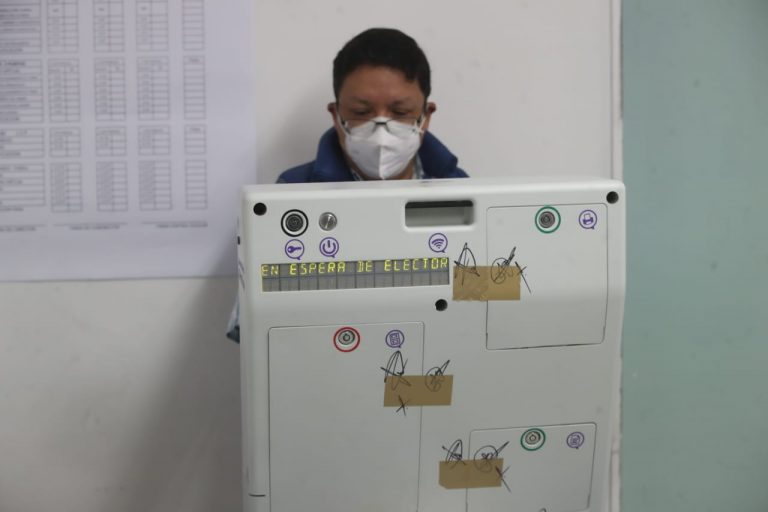 Urnas electrónicas instaladas en las casillas de votación, Elecciones de Hidalgo y Coahuila.