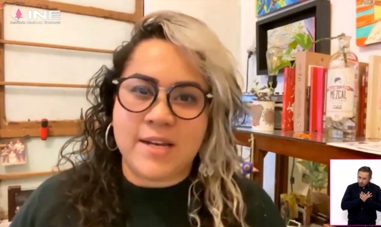 Vivir Quintana, Autora de la Canción Vivir Sin Miedo.