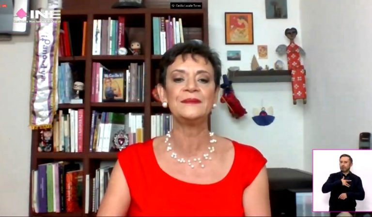 Cecilia Lavalle, Moderadora