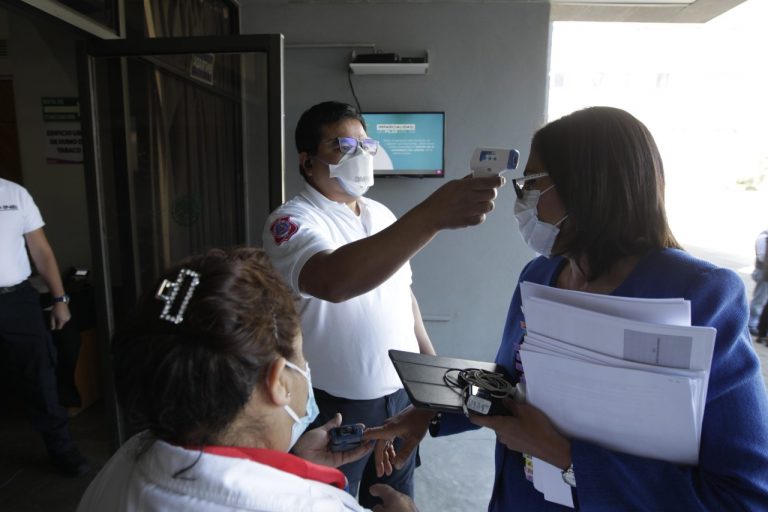 Se instaló filtro sanitario para todo el personal que trabaja en las Oficinas Centrales del Instituto.