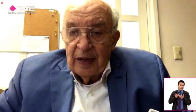 José Agustín Ortíz.