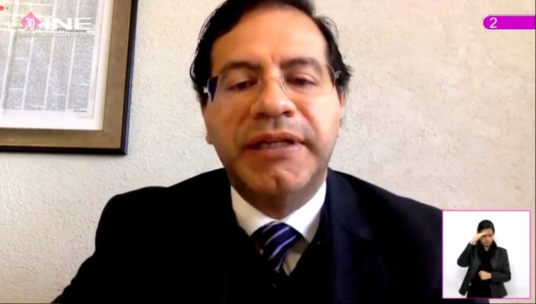 Roberto Ruíz Saldaña, Consejero Electoral.