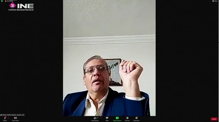 Héctor Emilio Macías Jurado, Alzando Voces, Laguna A.C.