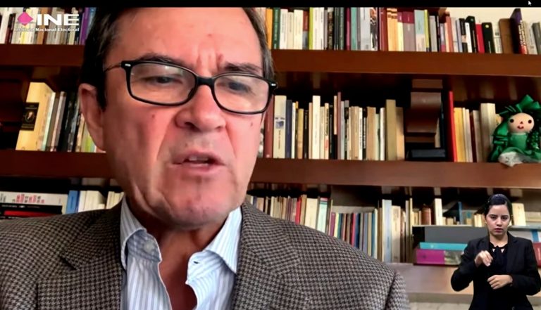 Edmundo Jacobo Molina, Secretario Ejecutivo.