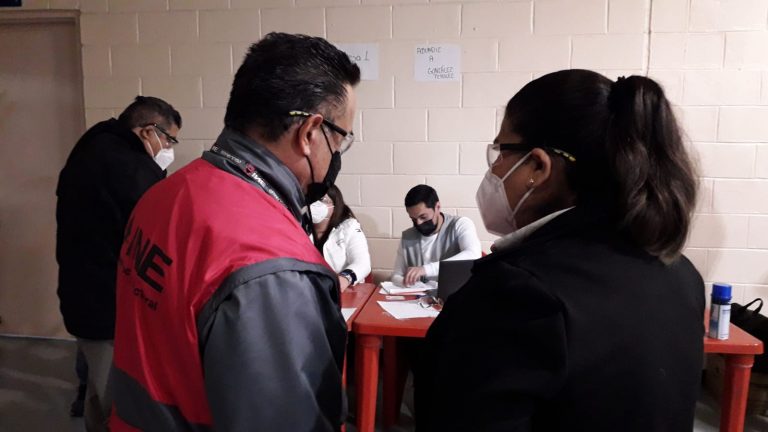Participación del INE como observador en la elección del sindicato de General Motors, en Silao, Guanajuato.