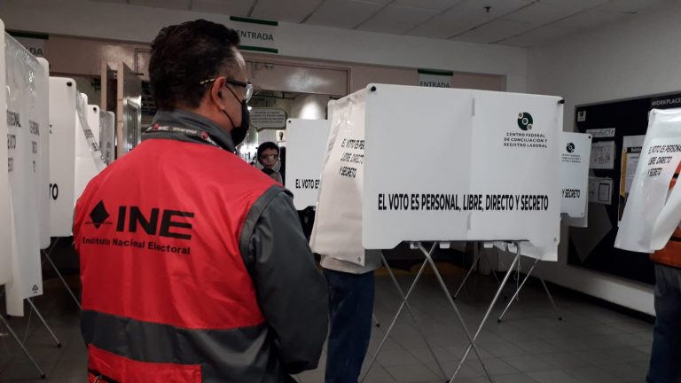 Participación del INE como observador en la elección del sindicato de General Motors, en Silao, Guanajuato.