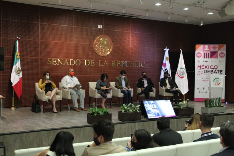 Premiación de la Gran final del Campeonato Nacional México Debate 2022.