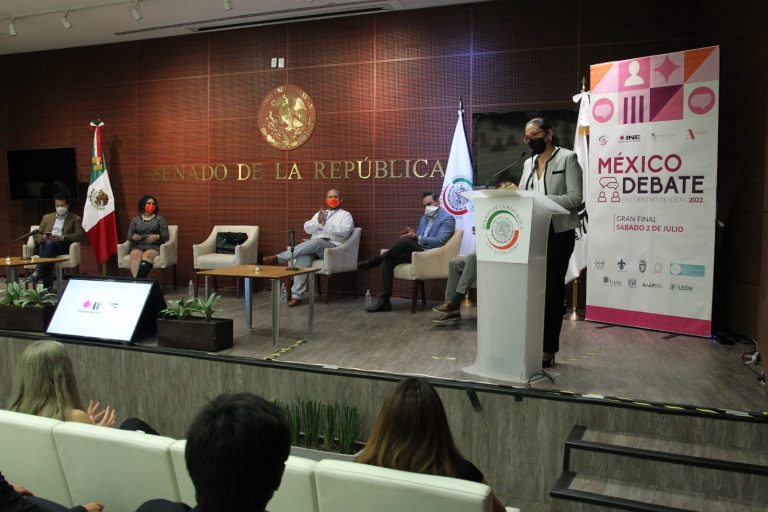 Premiación de la Gran final del Campeonato Nacional México Debate 2022.