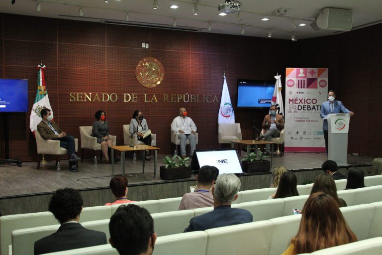 Premiación de la Gran final del Campeonato Nacional México Debate 2022.