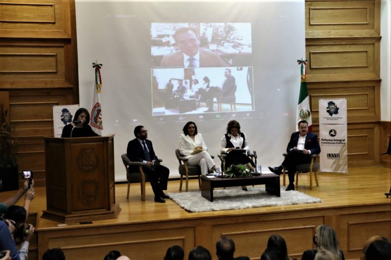 Conversatorio "La Constitución Local como Garantía del Orden Democrático"