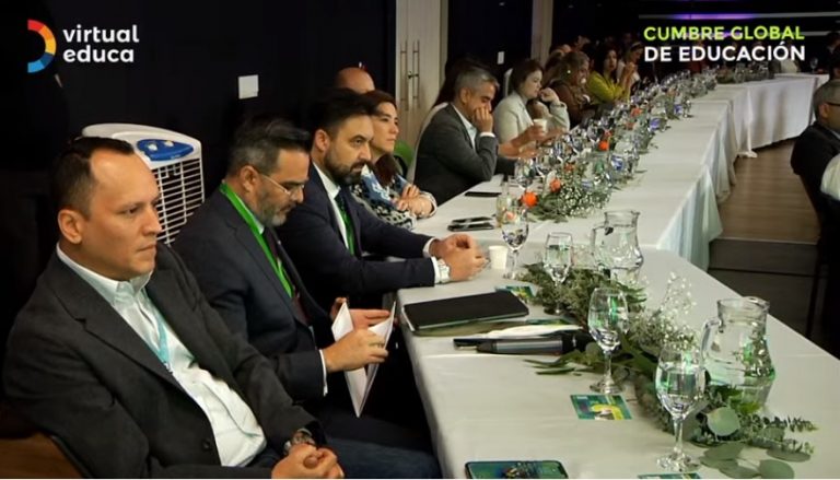 Anuncio de la Cumbre Global por la Educación, celebrada en Medellín, Colombia. hoy 28 de julio de 2022.