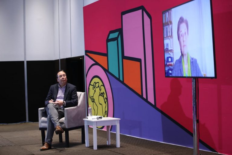 Conferencia Magistral "Ética y Periodismo"